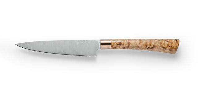 Steakmesser 2.1
Klinge: Droppoint-Klinge. Monostahl rostfrei (Schwedenstahl) Sandvik 12C27
Griff: Maserbirke natur stabilisiert mit Zwinge aus Bronze oder 925er Silber
